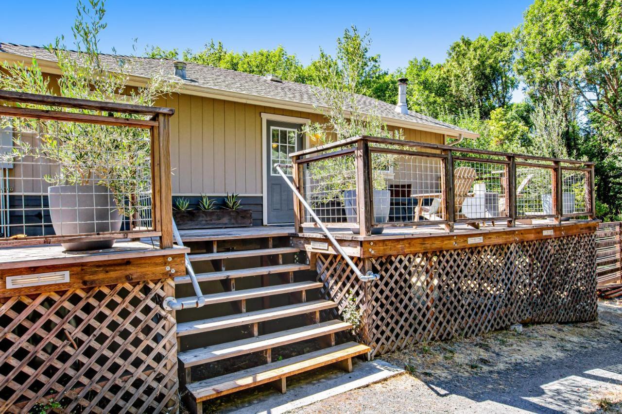 Orchard Near The River Escape Forestville Exterior photo